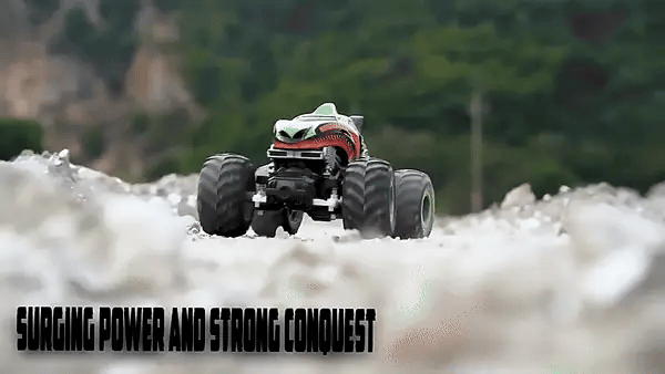 Monster truck shark accion 4